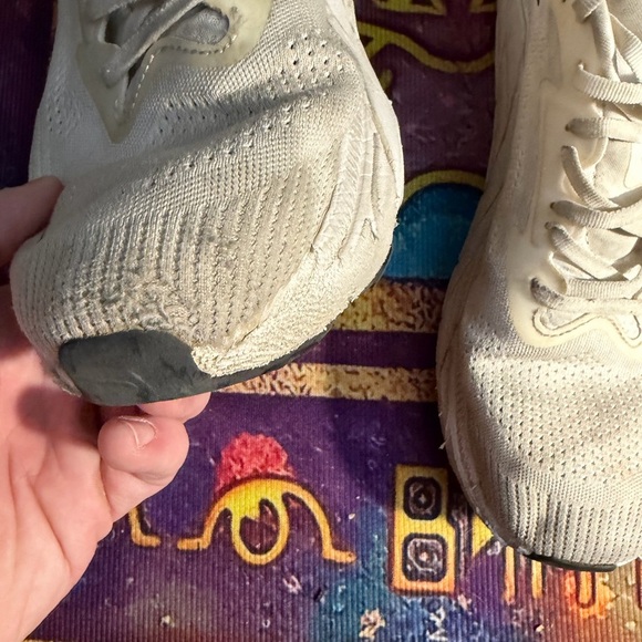 Hoka Arahii 7 White Athletic Sneakers for Running or long Walks main image 5